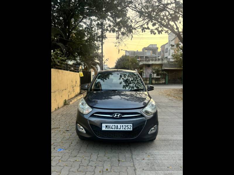 Hyundai i10 Sportz 1.2 AT
