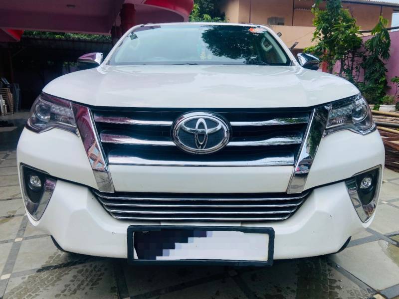 Toyota Fortuner 2.8 4x4 AT
