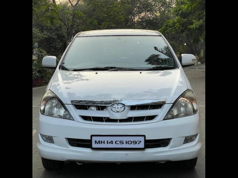 Toyota Innova 2.5 G4 8 STR