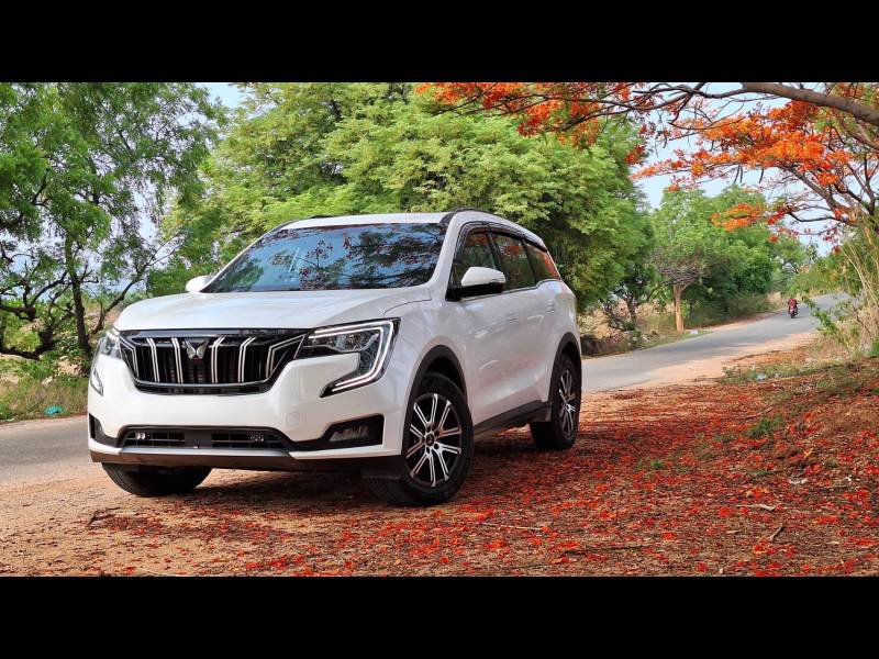 Mahindra XUV700 AX 7 Diesel AT AWD 7 STR