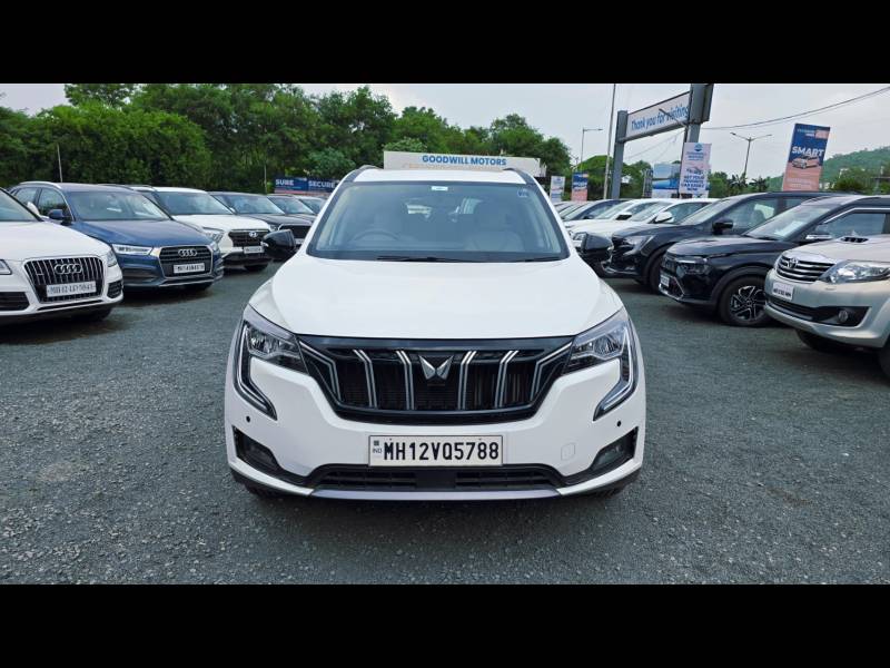 Mahindra XUV700 AX 5 Diesel AT 7 STR