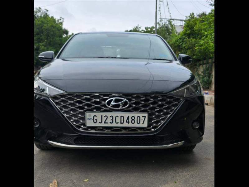 Hyundai Verna SX 1.5 CRDi AT
