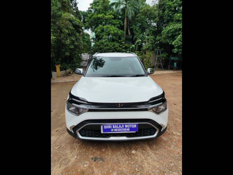 Kia Carens Prestige (O) 1.5 Petrol 6 STR