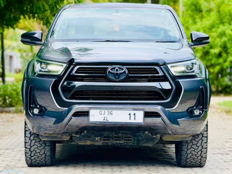 Toyota Hilux High 4X4 AT
