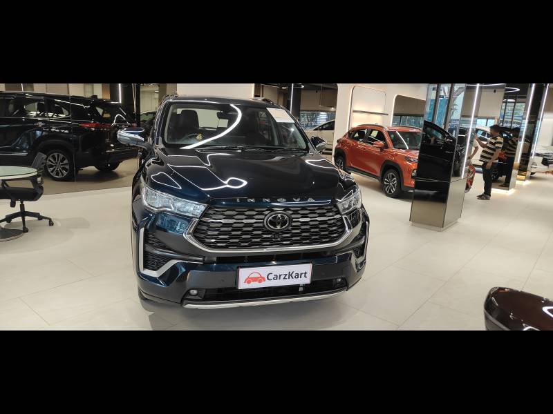 Toyota Innova Hycross ZX (O) Hybrid 7 STR
