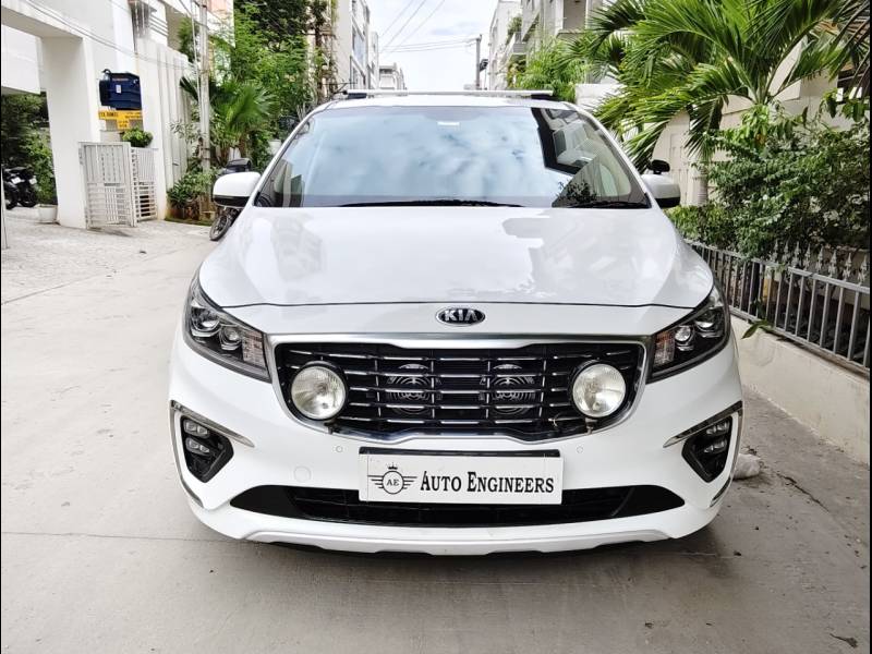 Kia Carnival Limousine 7 STR