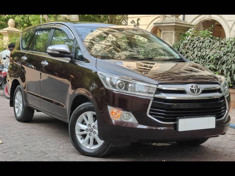 Toyota Innova Crysta 2.8 ZX AT 7 STR