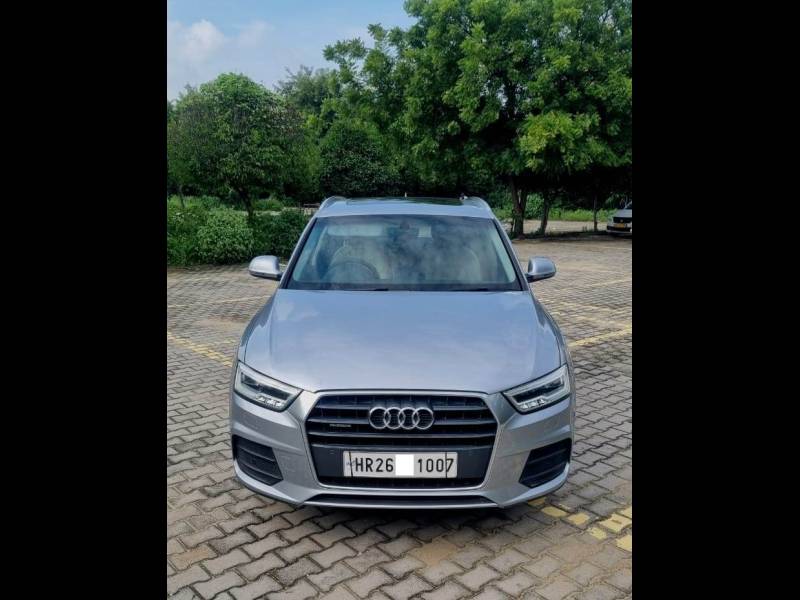 Audi Q3 35 TDI Premium Plus + Sunroof