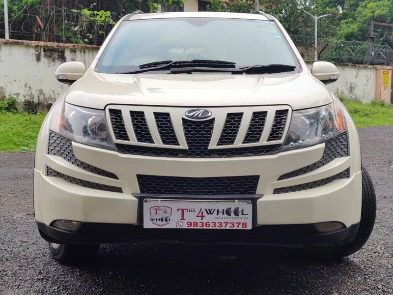 Mahindra XUV500 W8 AWD