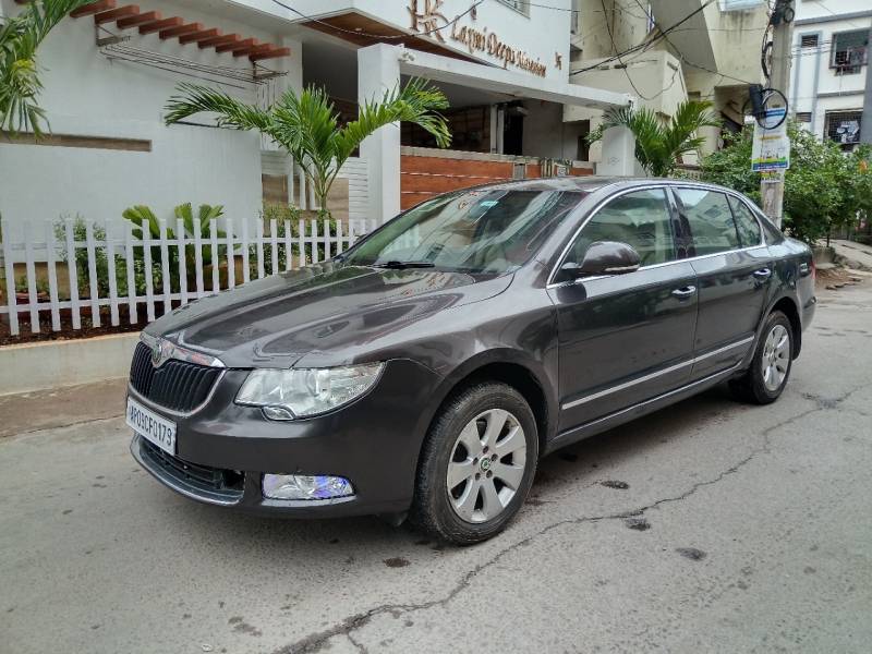 Skoda Superb 2.0 TDI CR AT Elegance