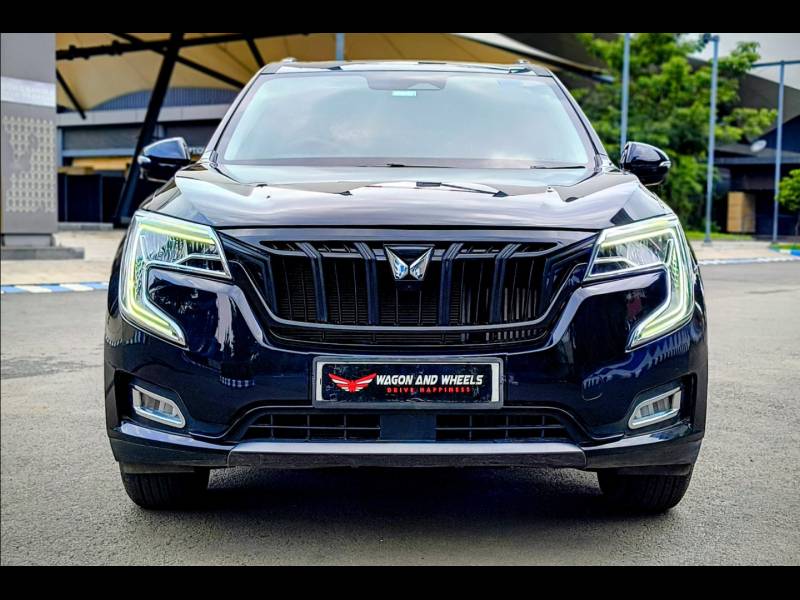 Mahindra XUV700 AX 7 Luxury Pack Petrol AT 7 STR