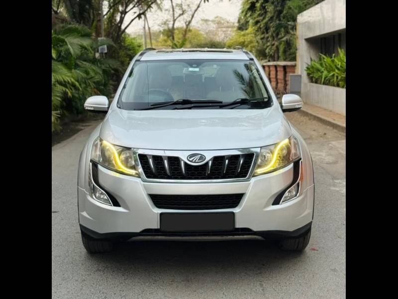 Mahindra XUV500 W10 FWD