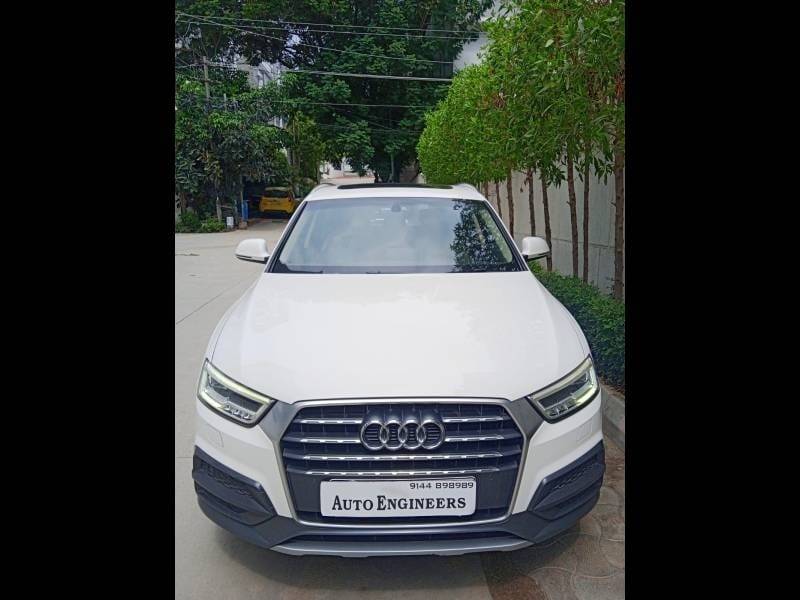 Audi Q3 30 TDI