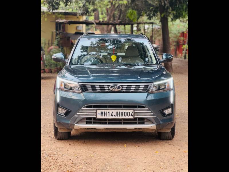 Mahindra XUV 300 W8 (O) 1.5 Diesel AMT