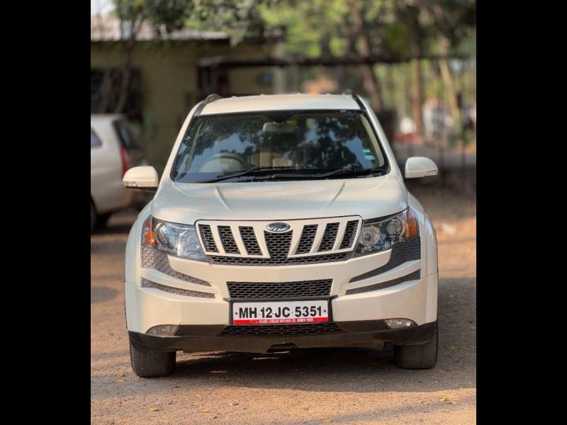 Mahindra XUV500 W8