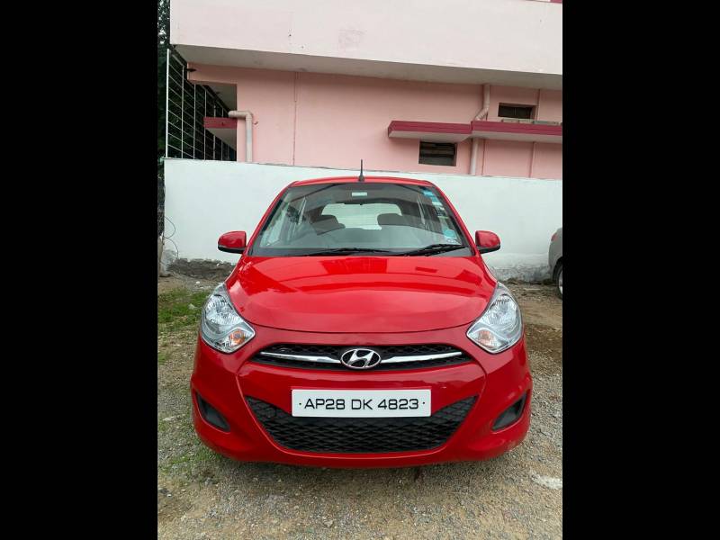 Hyundai i10 Sportz 1.2 AT