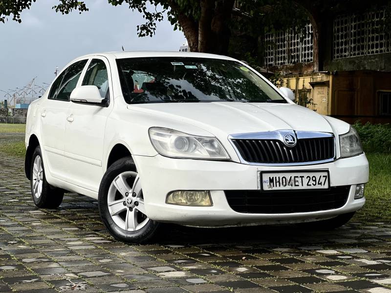 Skoda Laura Elegance 2.0 TDI CR AT