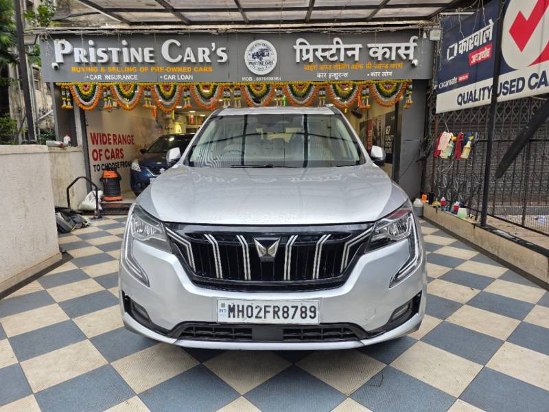 Mahindra XUV700 AX 7 Diesel MT Luxury Pack 7 STR