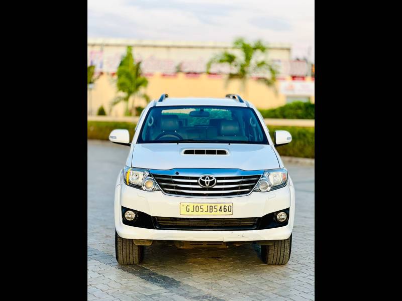 Toyota Fortuner 3.0 4X4 MT
