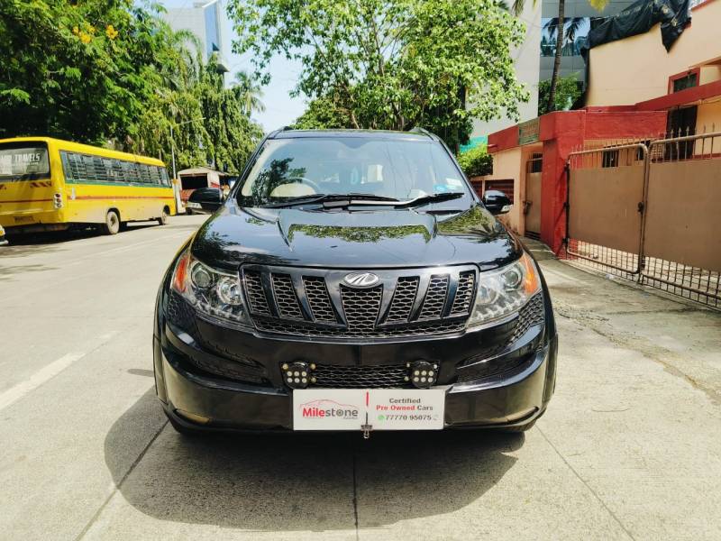 Mahindra XUV500 W8