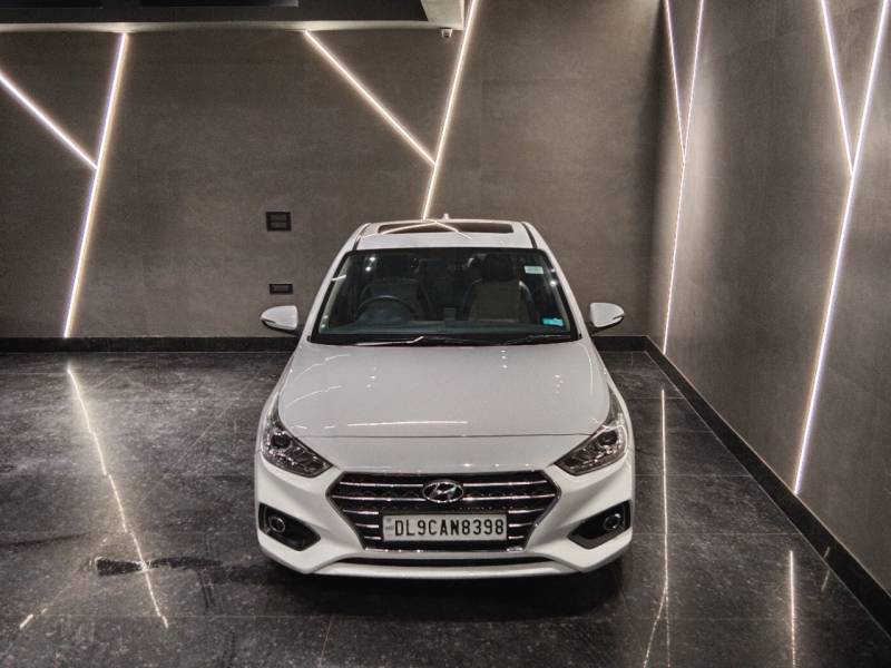 Hyundai Verna Fluidic 1.6 VTVT SX Opt AT