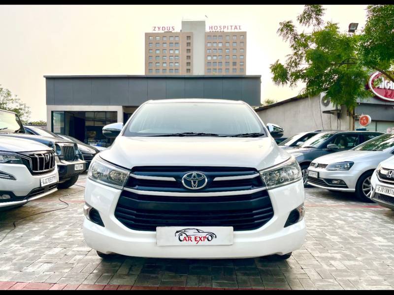Toyota Innova Crysta 2.4 GX 7 STR