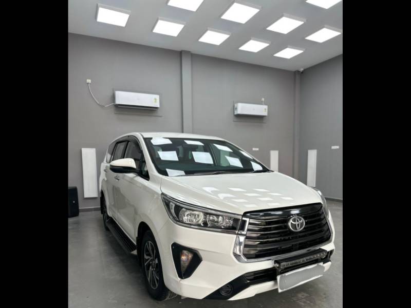 Toyota Innova Crysta 2.4 GX AT 7 STR