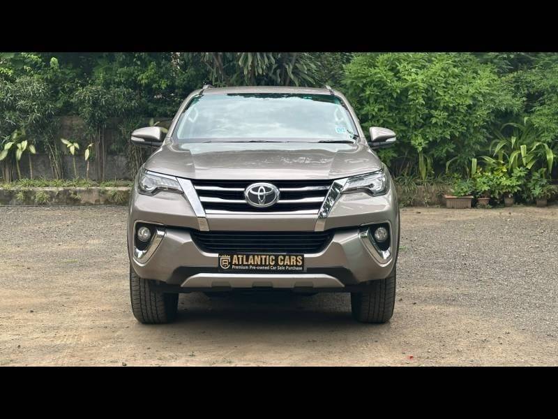 Toyota Fortuner 2.8 4x4 AT