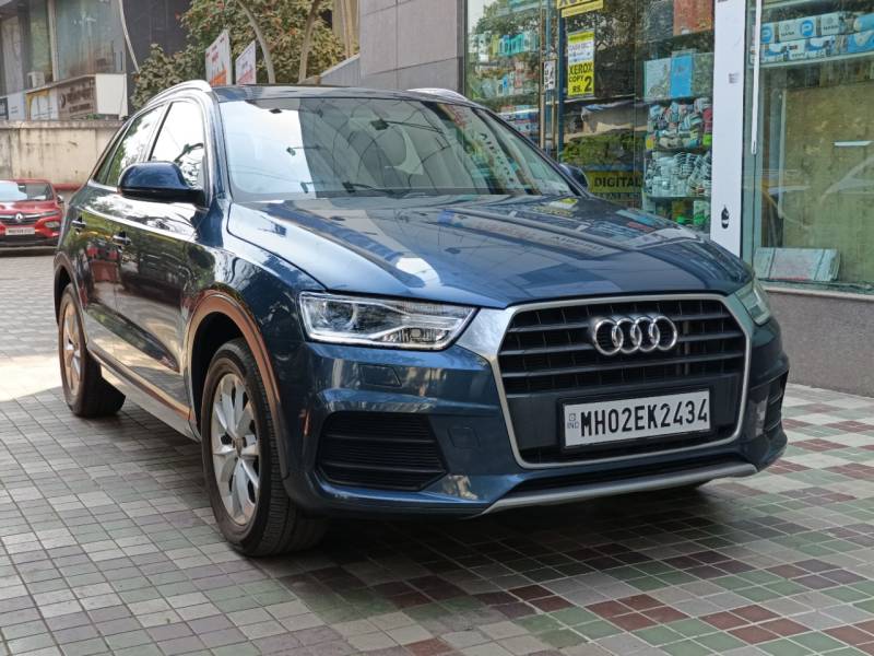 Audi Q3 35 TDI Premium Plus + Sunroof