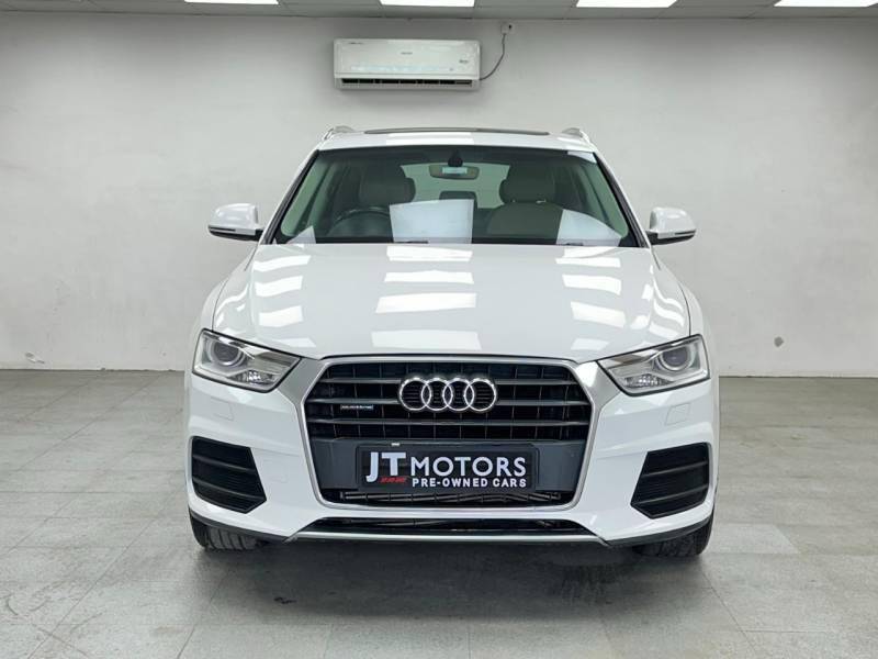 Audi Q3 35 TDI Premium Plus + Sunroof
