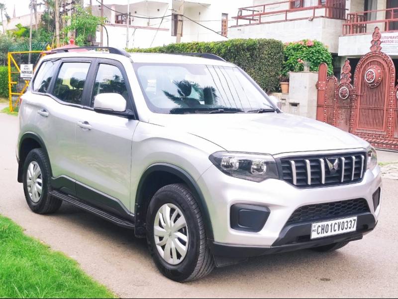 Mahindra Scorpio-N Z4 Diesel MT 2WD 7 STR