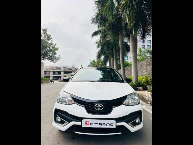 Toyota Etios Liva V
