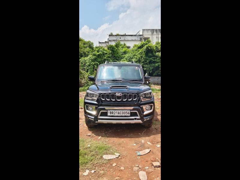 Mahindra Scorpio S11 MT 7S