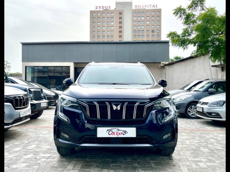 Mahindra XUV700 AX 7 Diesel MT Luxury Pack 7 STR