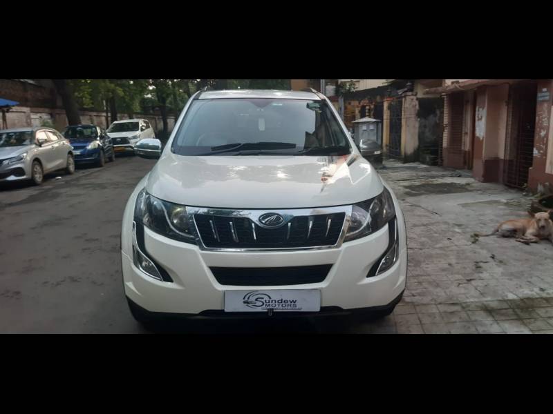 Mahindra XUV500 W8 FWD