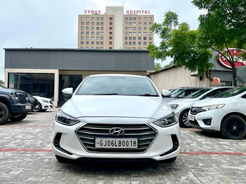 Hyundai Elantra 2.0 SX AT