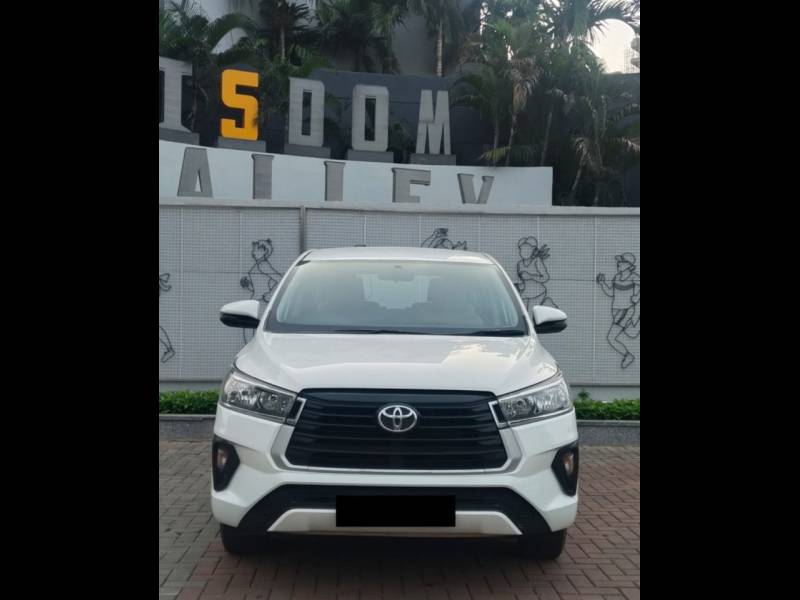 Toyota Innova Crysta 2.4 GX 7 STR
