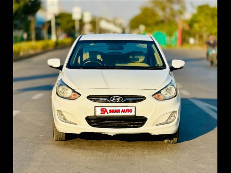 Hyundai Verna Fluidic 1.6 CRDI SX