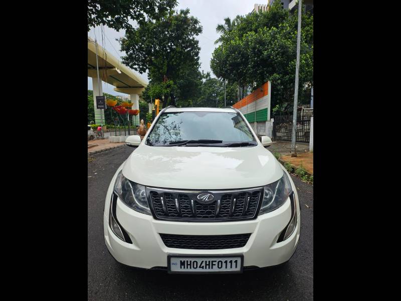 Mahindra XUV500 W10 FWD