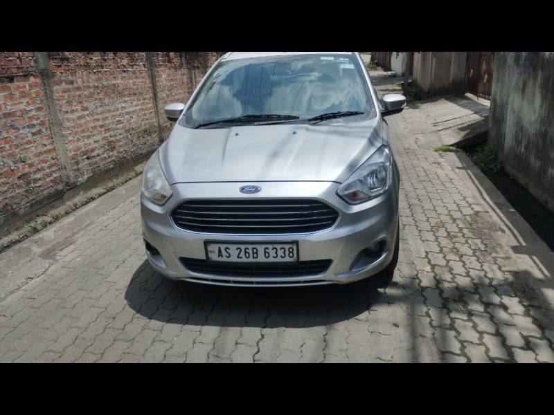 Ford Figo Titanium 1.2 Ti-VCT