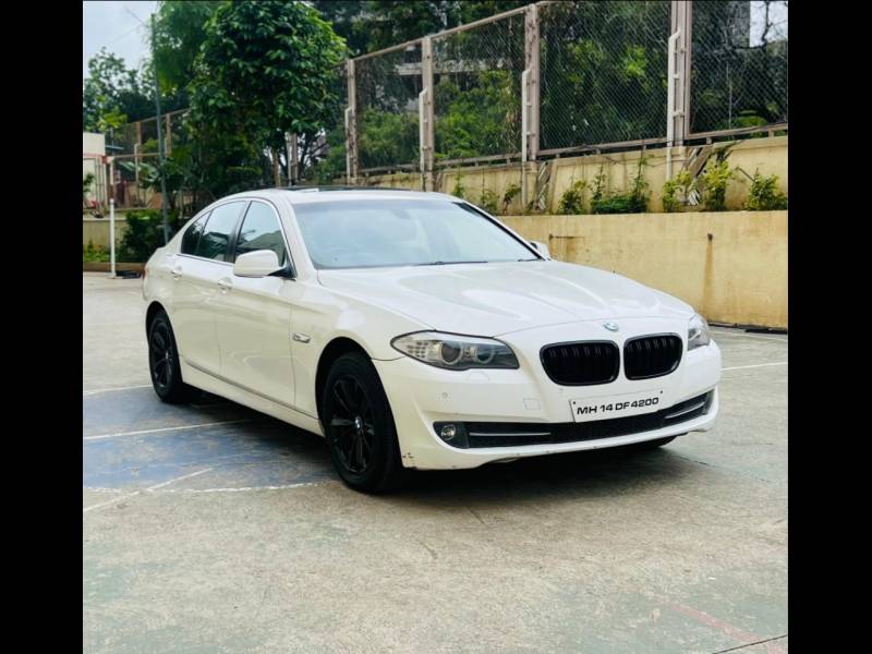 BMW 5 Series 520d Sedan