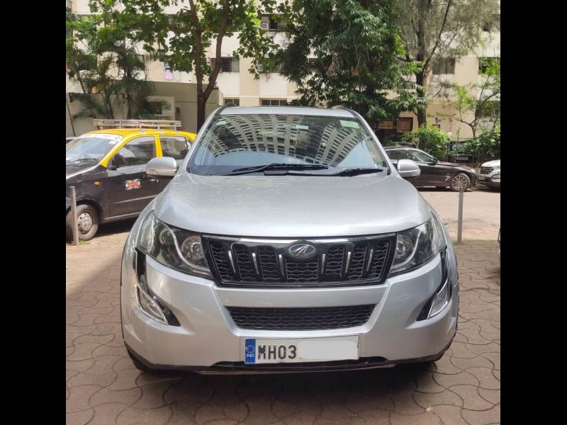 Mahindra XUV500 W10 FWD AT