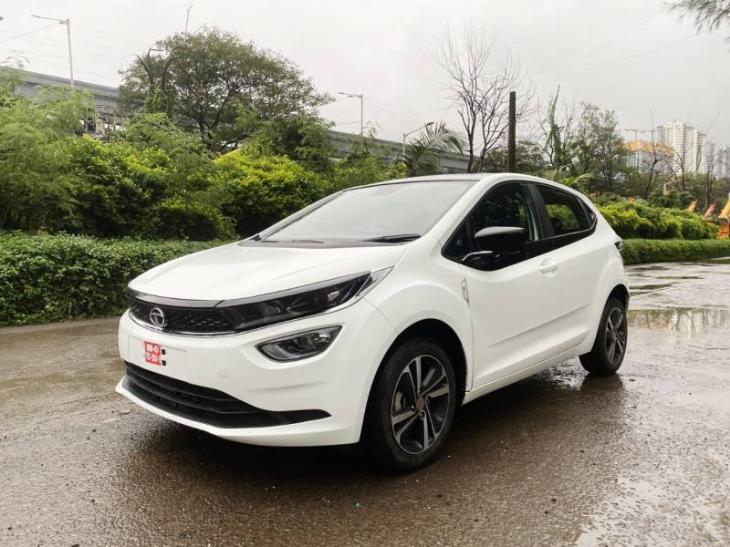 Tata Altroz XZ Plus (O) (S) iCNG