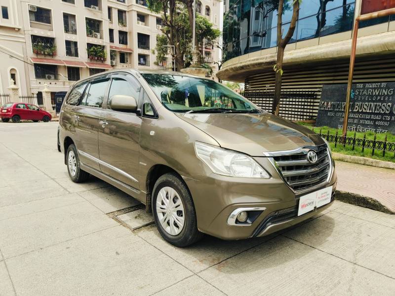 Toyota Innova 2.5 G (Diesel) 8 STR Euro4