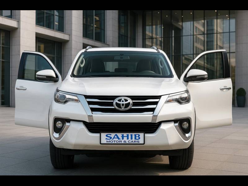 Toyota Fortuner 2.8 4x4 MT