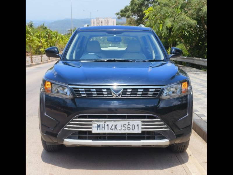 Mahindra XUV 300 1.5 W4