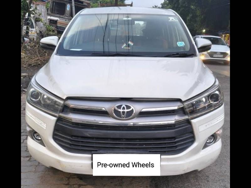 Toyota Innova Crysta 2.4 V Diesel