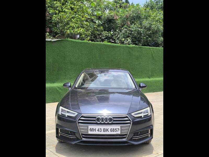 Audi A4 30 TFSI Technology Pack