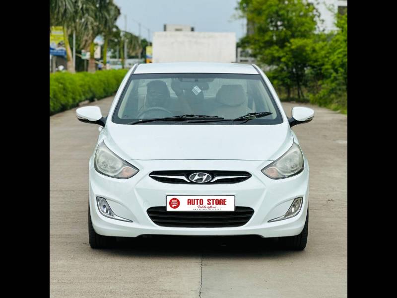 Hyundai Verna Fluidic 1.6 CRDI SX