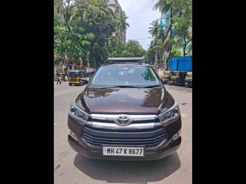 Toyota Innova Crysta 2.4 VX 8 STR